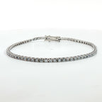 Bracciale tennis in oro bianco con diamanti Lab-Grown taglio brillante, 2,23 carati.
