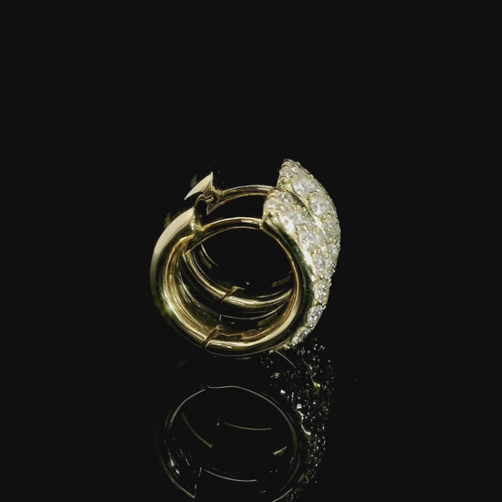 Orecchini a cerchio a pavè in oro giallo con diamanti lab-grown taglio brillante, 1,25 carati.