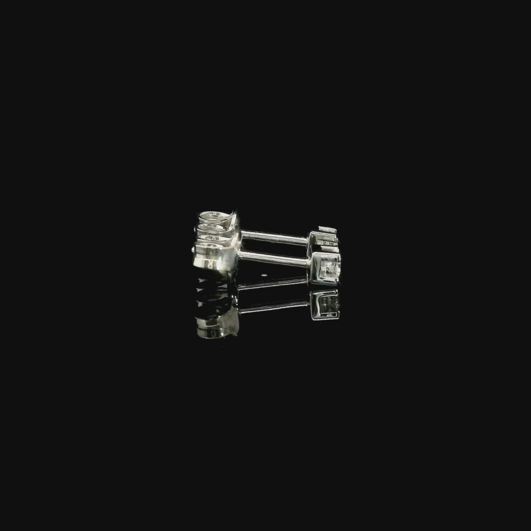 Orecchini punto luce oro bianco con diamanti lab-grown taglio brillante, 0,10 carati.