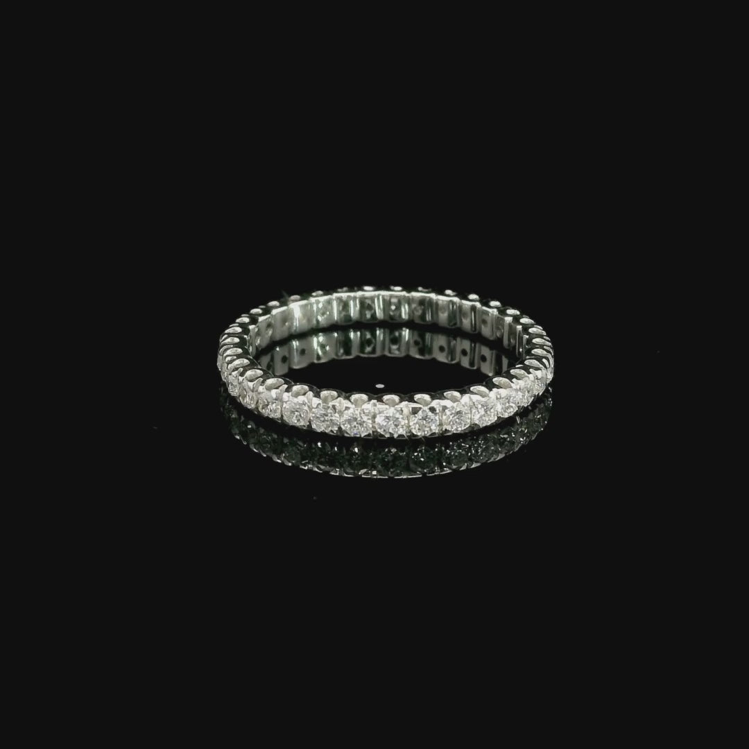 Eternity in oro bianco e diamanti lab-grown taglio brillante, 0,69 carati.