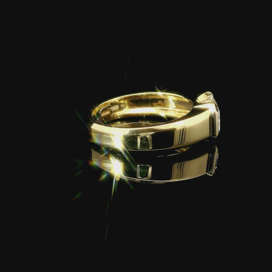 Solitario Aurea in oro giallo con diamante lab-grown taglio smeraldo, 1,50 carati.