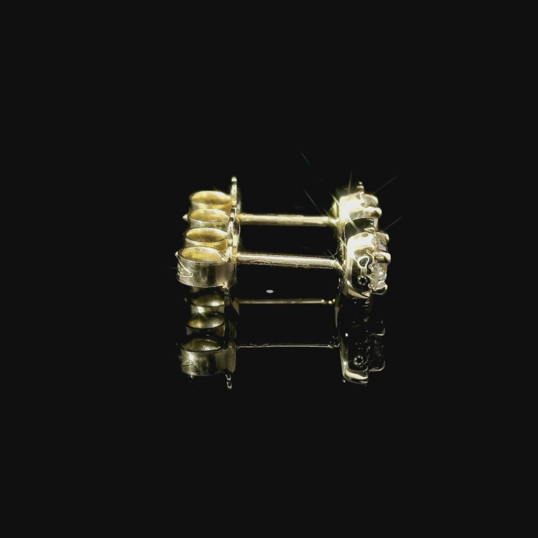 White gold stud earrings with brilliant-cut lab-grown diamonds, 0.66 carats.