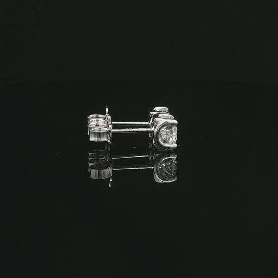 Orecchini Punto Luce in Argento 925 con Diamanti Lab-Grown taglio brillante.