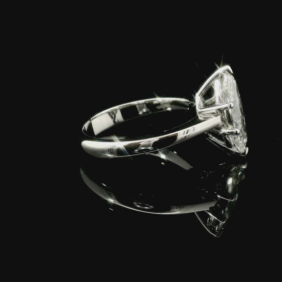 Solitario con diamante lab-grown taglio marquise, 2,04 carati.