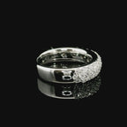 Yellow gold band with brilliant-cut lab-grown diamonds, 1.18 carats.