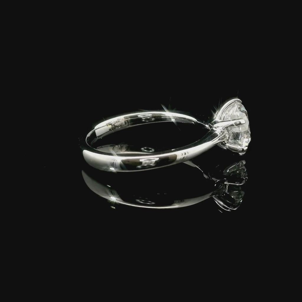 Solitaire in white gold with brilliant-cut lab-grown diamond, 1.80 carats.