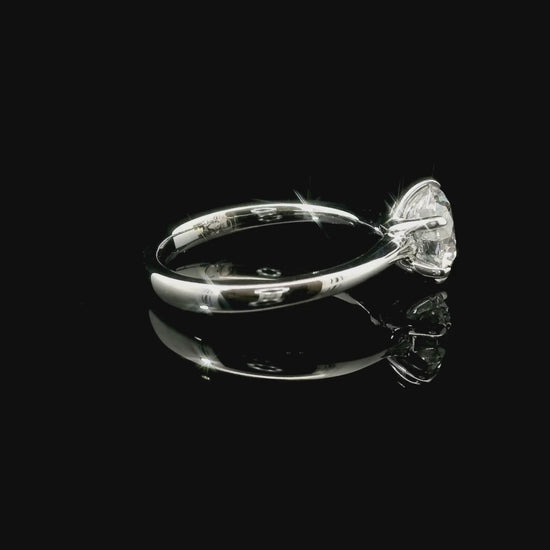 Solitaire in white gold with brilliant-cut lab-grown diamond, 1.80 carats.