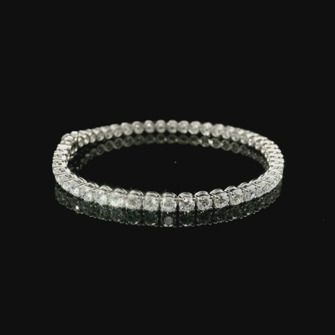 White gold wire tennis bracelet with brilliant-cut lab-grown diamonds, 5.54 carats.