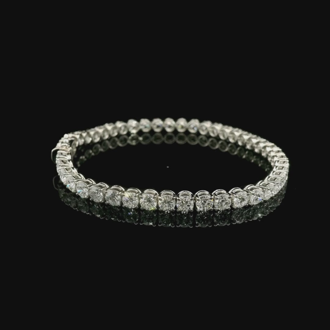 White gold wire tennis bracelet with brilliant-cut lab-grown diamonds, 5.54 carats.