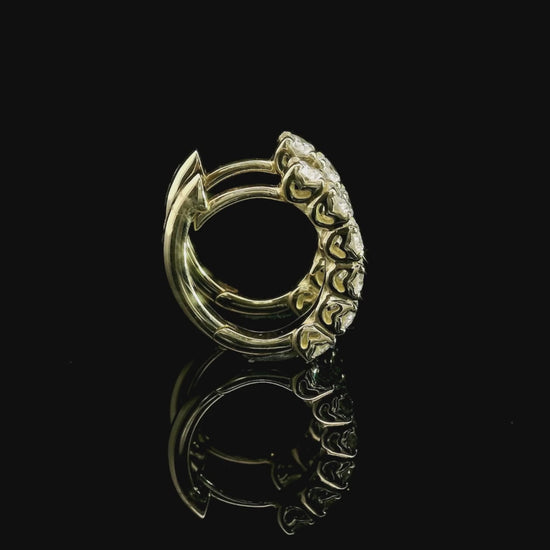 Orecchini a cerchio in oro giallo con diamanti lab-grown taglio brillante, 1,20 carati.