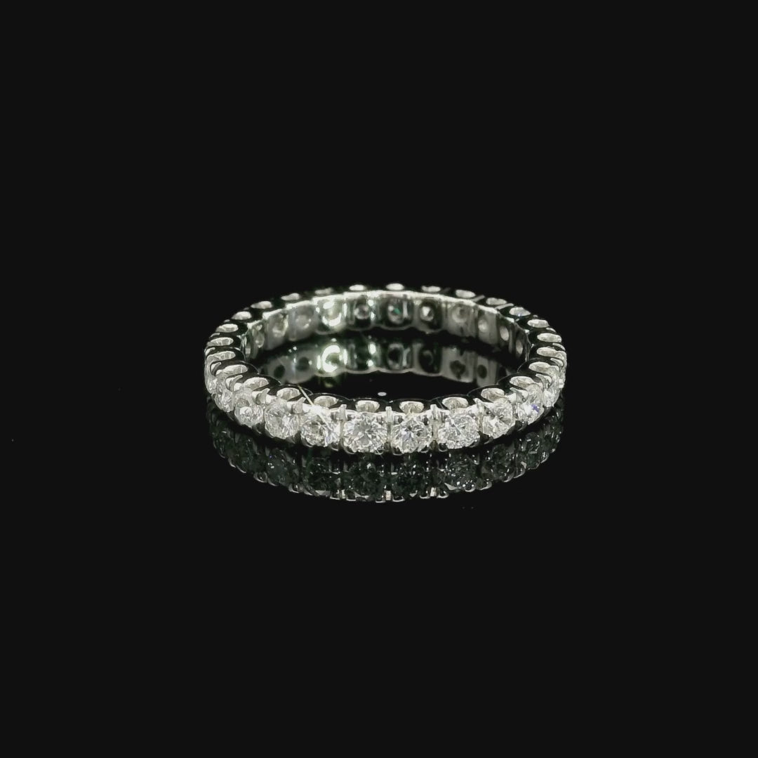 Eternity in oro bianco e diamanti lab-grown taglio brillante, 1,36 carati.
