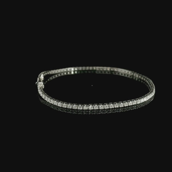 White gold wire tennis bracelet with brilliant-cut lab-grown diamonds, 5.54 carats.
