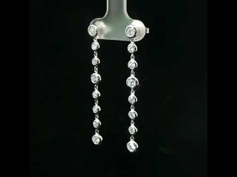 Orecchini in oro bianco con diamanti Lab-Grown taglio brillante, 1,12 carati.