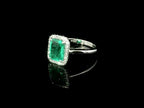 Anello Emerald Fine Halo
