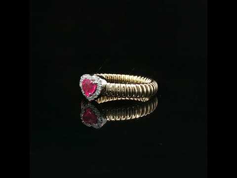 Anello Queen in oro giallo Tubogas con zaffiro rosa Lab-Grown taglio cuore e diamanti Lab-Grown taglio brillante.