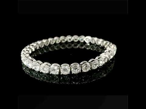 Bracciale tennis a filo in oro bianco e diamanti lab-grown taglio brillante, 16,58 carati.