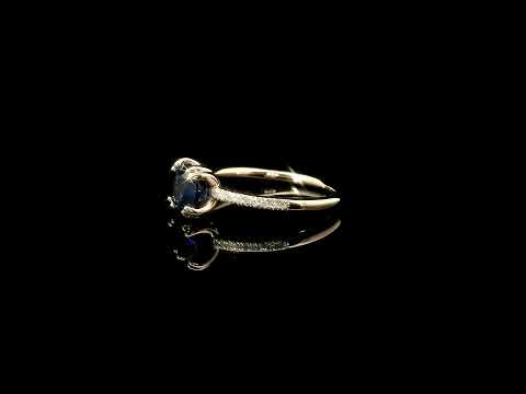 Anello in oro rosa con zaffiro Lab-Grown e diamanti Lab-Grown taglio brillante.