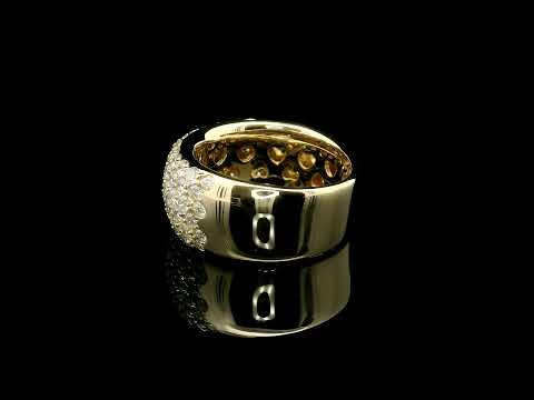 Yellow gold band with brilliant-cut lab-grown diamonds, 2.12 carats.