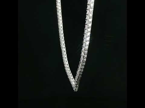 Girocollo tennis in oro bianco con diamanti Lab-Grown taglio brillante, 7,61 carati.