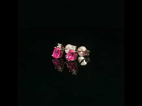 Orecchini punto luce in oro rosa con zaffiri rosa Lab-Grown taglio ovale e diamanti Lab-Grown taglio brillante.