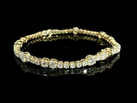 Tennis bracelet with wire spot in white gold, 6.06 carats.