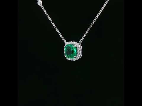 Girocollo in oro bianco con smeraldo Lab-Grown taglio cuscino e diamanti Lab-Grown taglio brillante.