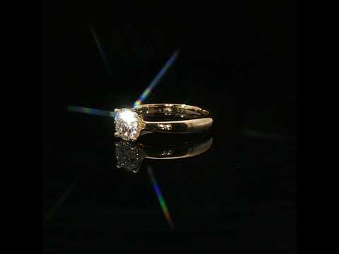 Solitario in oro giallo con diamante Lab-Grown taglio brillante, 1,00 carati.