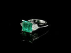 Anello Asscher Trillion Wings