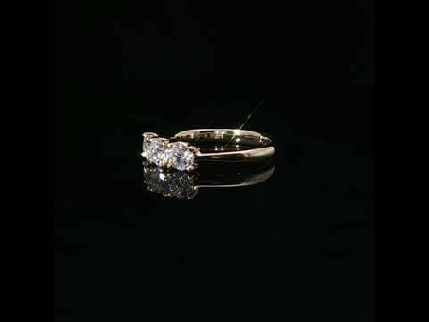 Anello Trilogy in oro giallo con diamanti Lab-Grown taglio brillante, 0,92 carati.